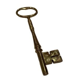 Vtg Colonial Williamsburg Brass Skeleton Key Paperweight Virginia Metalcrafters